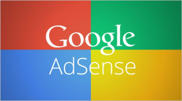 四色カラーの背景にGoogle AdSense
